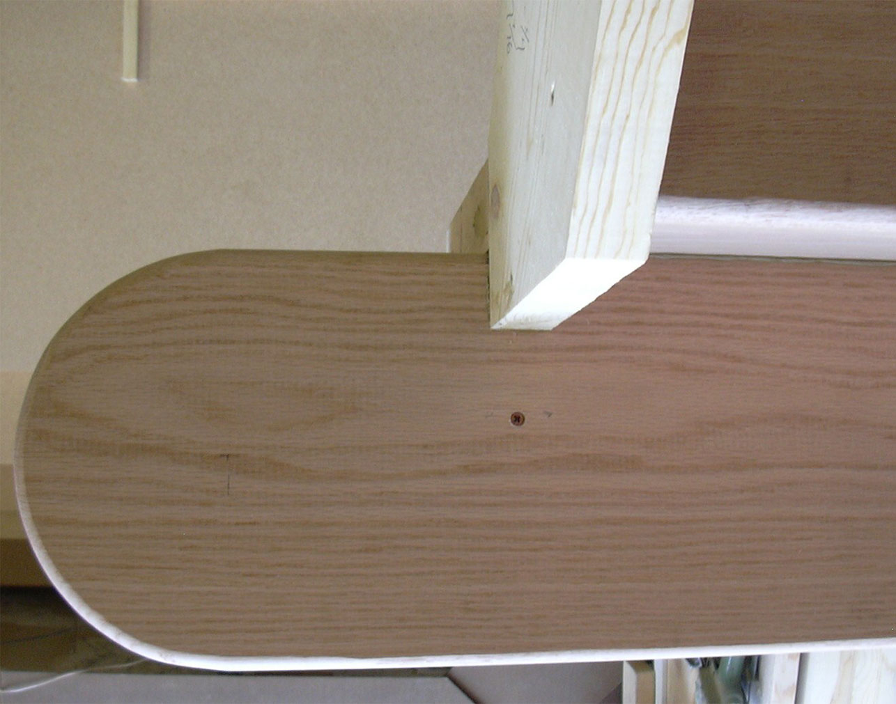 Oak Tread & Riser Round - Top